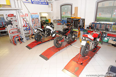 Officina moto Ferrara